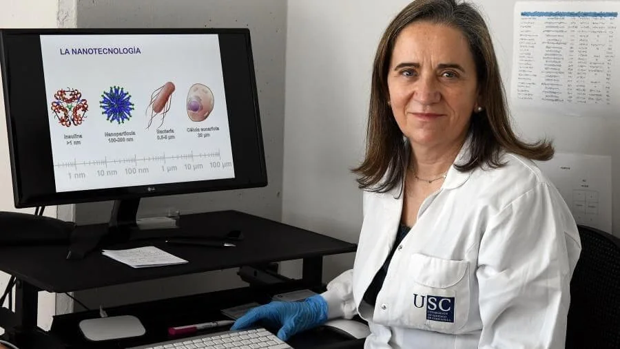 La Dra. María José Alonso en el laboratorio de CiMUS
